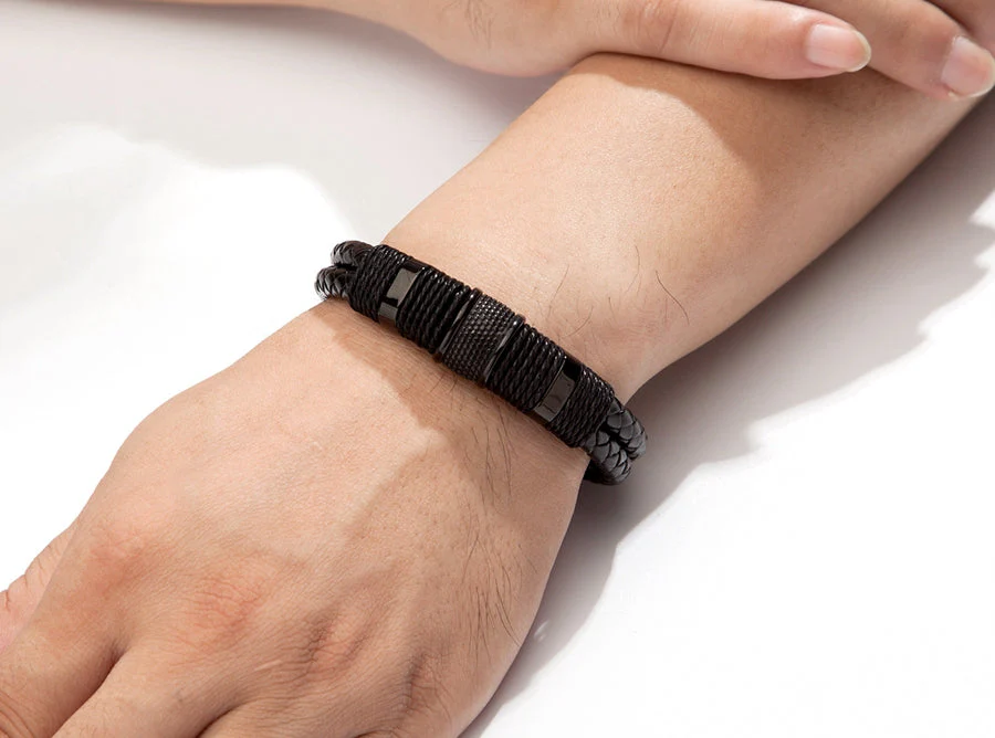 Pulseira de Couro Clássica Naja - Image 9